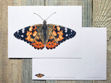 Load image into Gallery viewer, Postkarte mit Distelfalter Schmetterling, Vorder- und Rückseite
